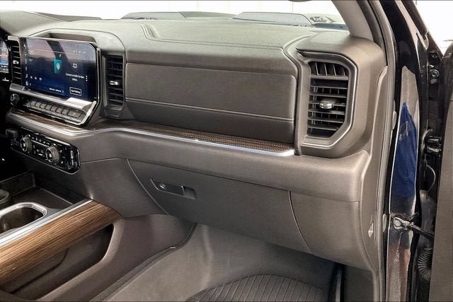 Certified 2024 Chevrolet Silverado 1500 LT Trail Boss w/ LT Trail Boss Premium Package AWD/4WD image 17