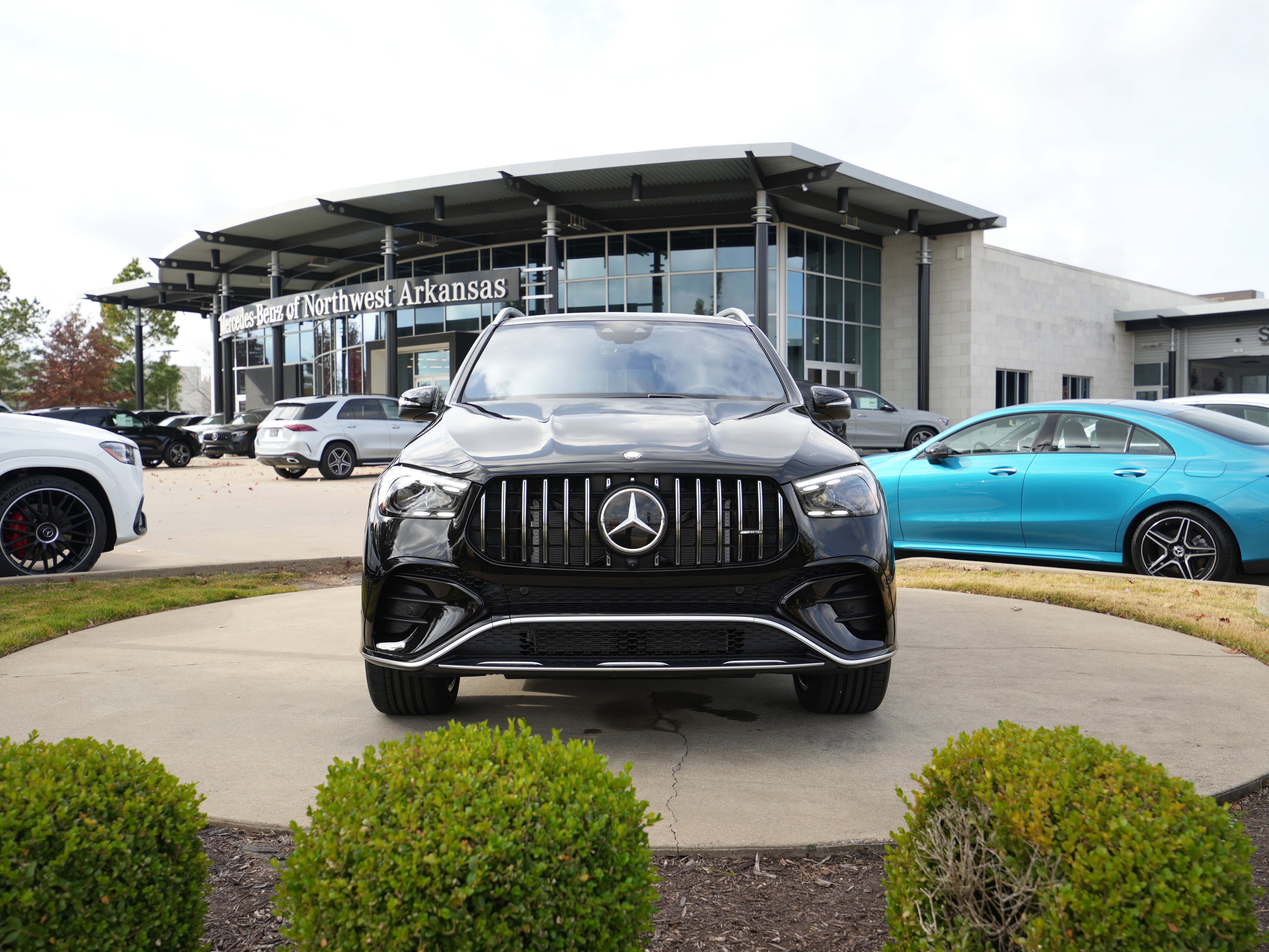 New 2026 Mercedes-Benz GLE 53 AMG 4MATIC image 2