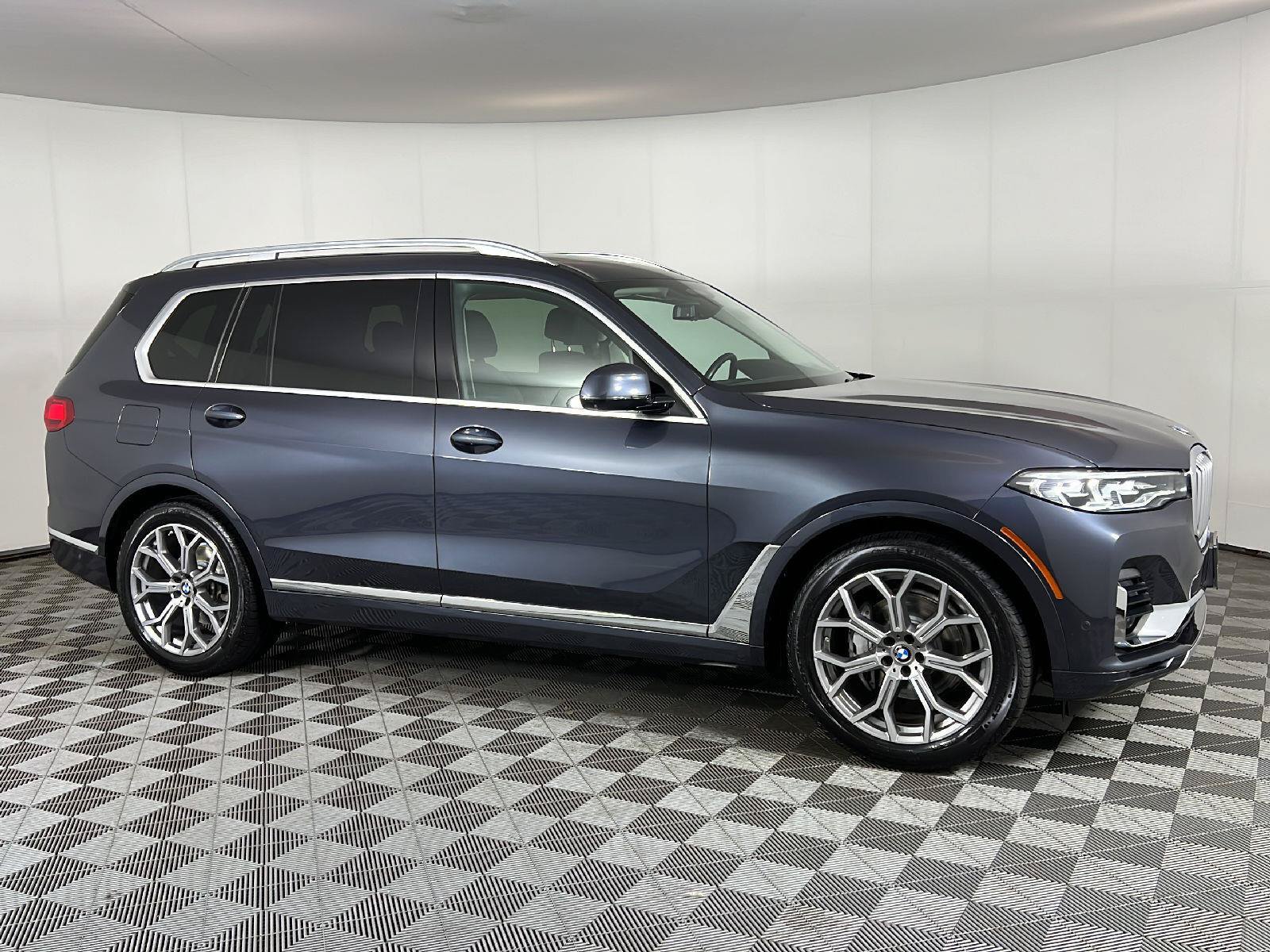 Used 2020 BMW X7 xDrive40i w/ Premium Package AWD/4WD image 2
