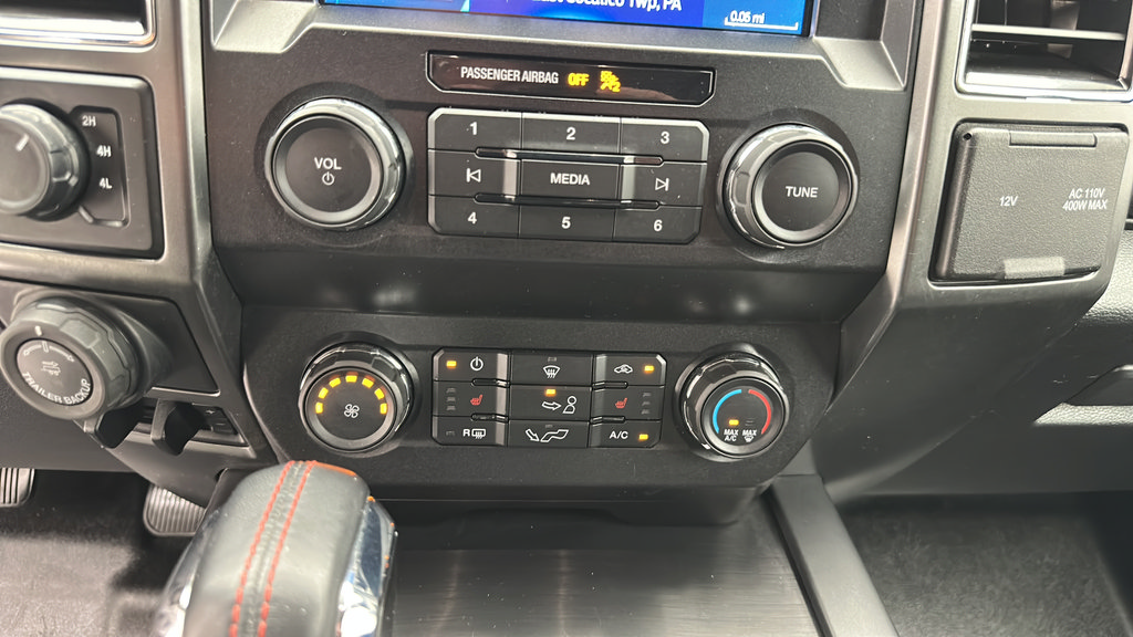 Used 2019 Ford F150 XLT w/ Equipment Group 302A Luxury AWD/4WD image 20
