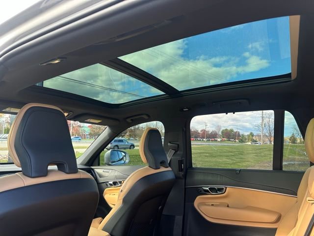 Used 2025 Volvo XC90 B6 Ultra w/ Protection Package image 57