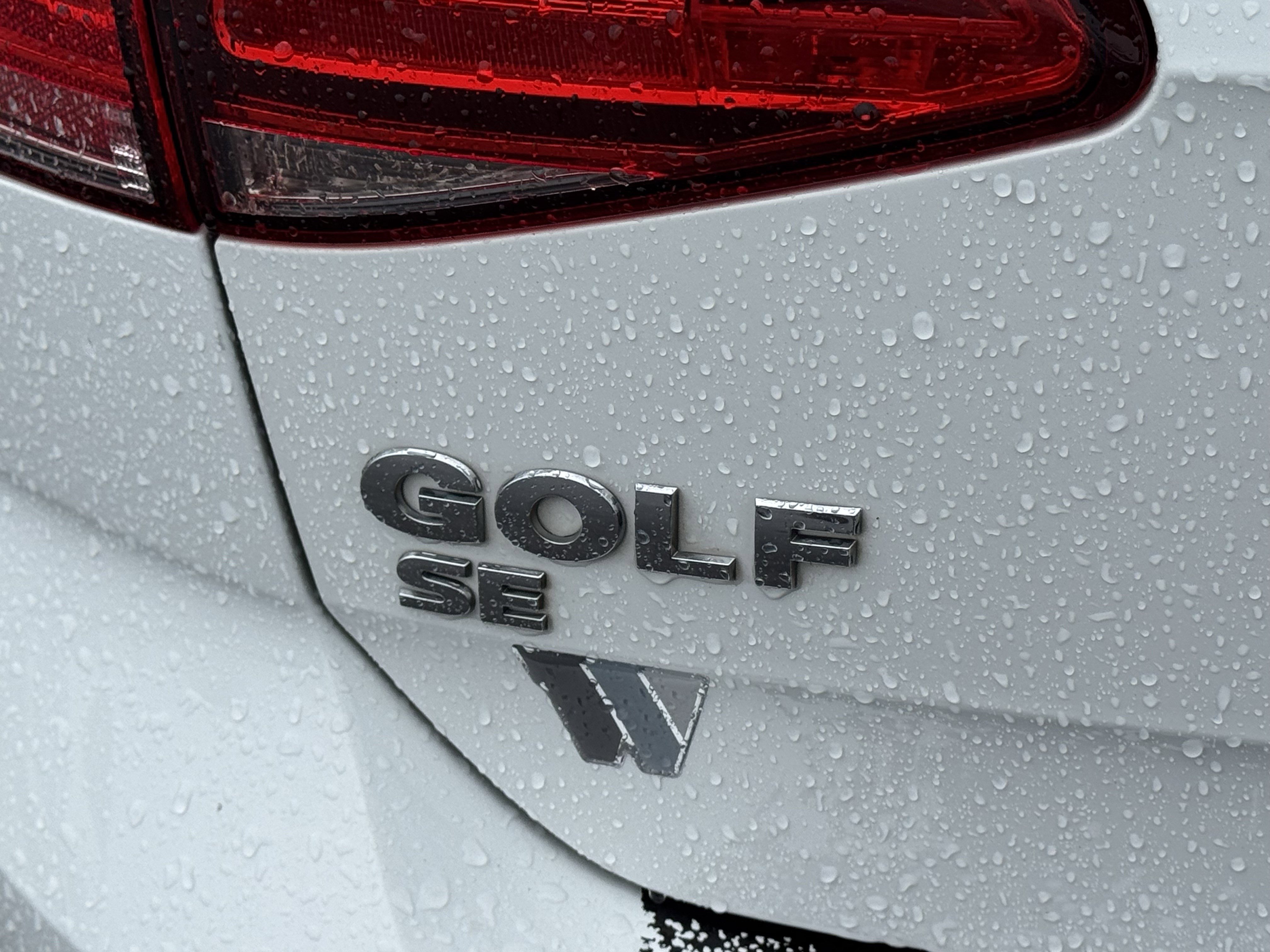 Used 2016 Volkswagen Golf SE image 43