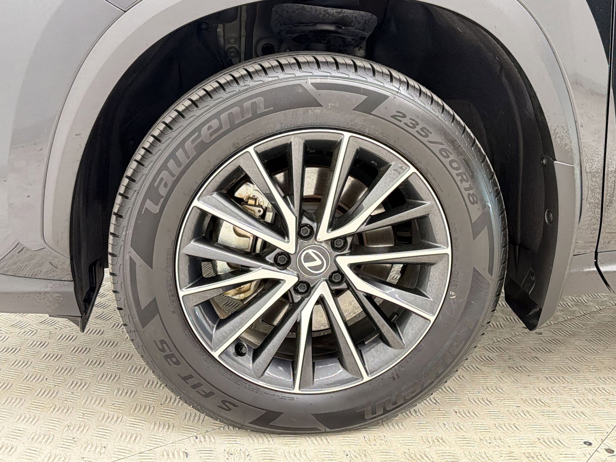 Used 2024 Lexus NX 350h AWD image 12