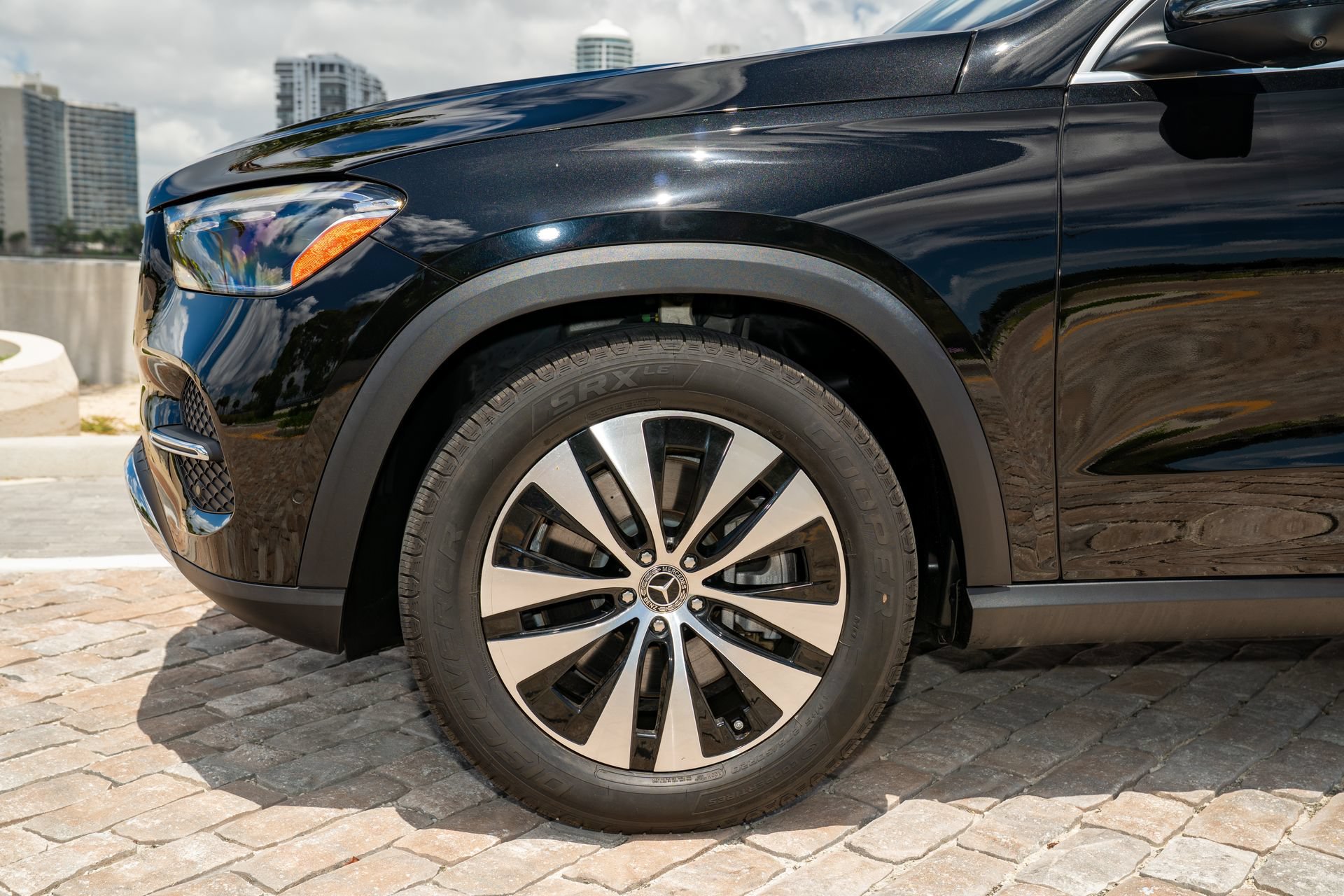 Used 2025 Mercedes-Benz GLE 450 4MATIC image 15
