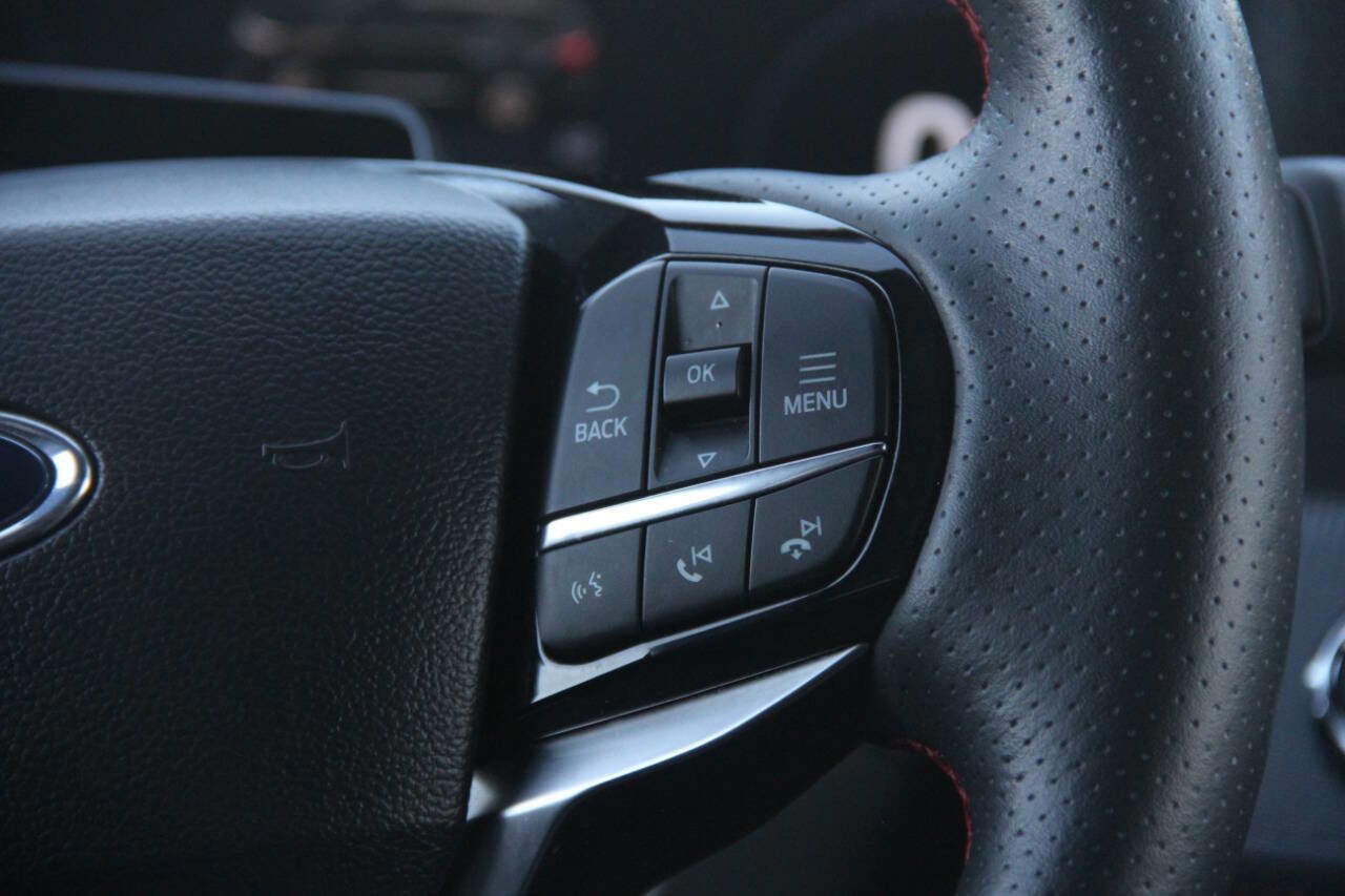Certified 2025 Ford Explorer ST-Line image 19