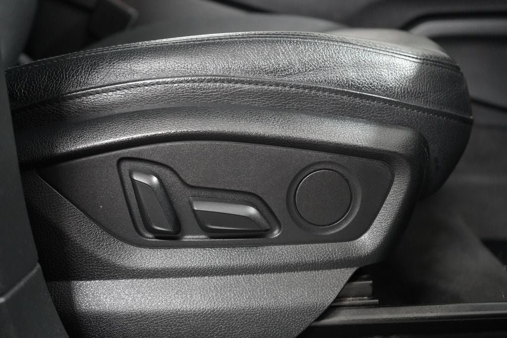 Used 2018 Audi Q7 3.0T Premium Plus AWD/4WD image 31