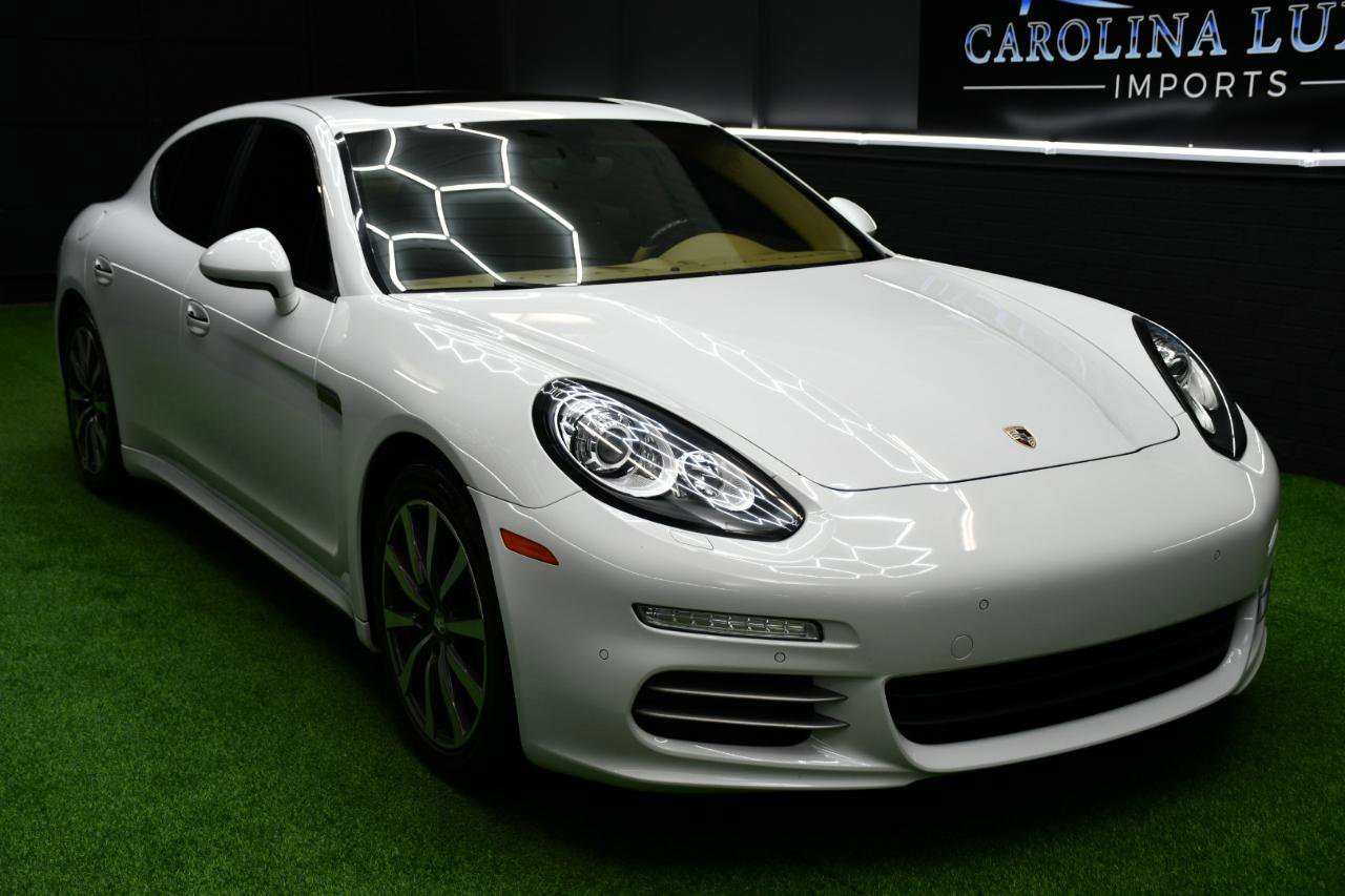 Used 2016 Porsche Panamera 4 AWD/4WD image 8