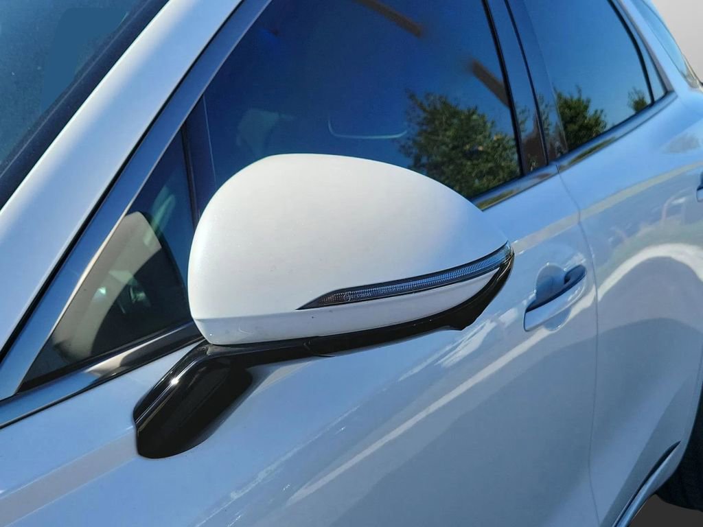 Used 2025 Genesis GV70 2.5T Sport Prestige w/ Sport Prestige Package image 10