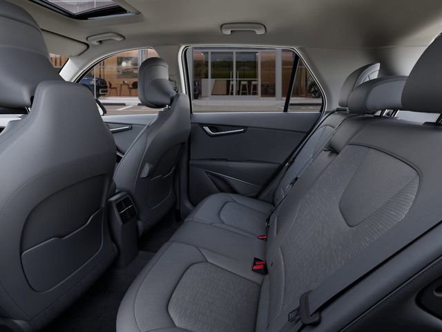 New 2025 Kia Niro SX Touring image 18