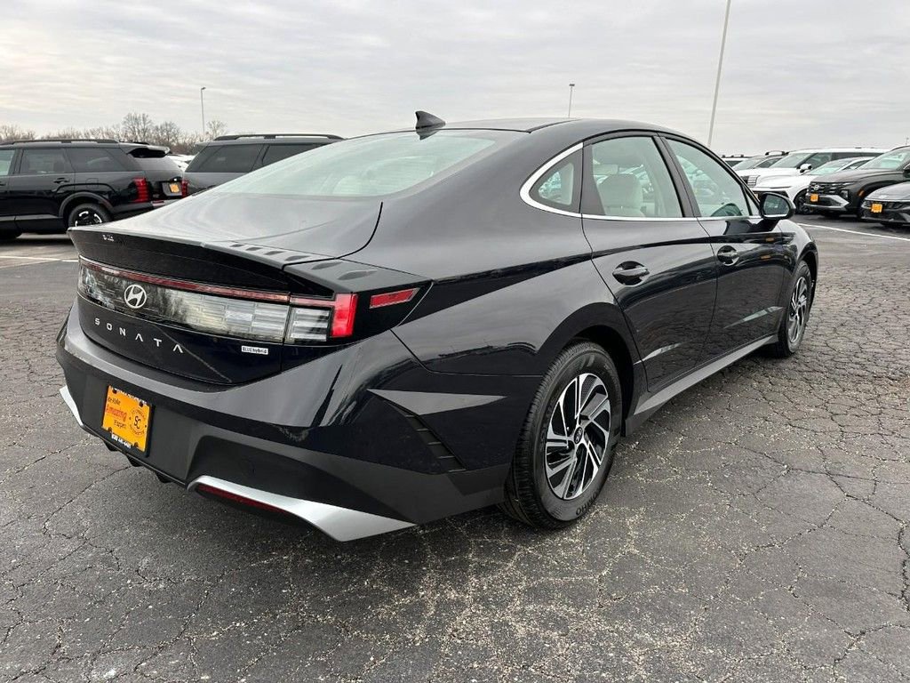 New 2026 Hyundai Sonata Blue FWD image 3