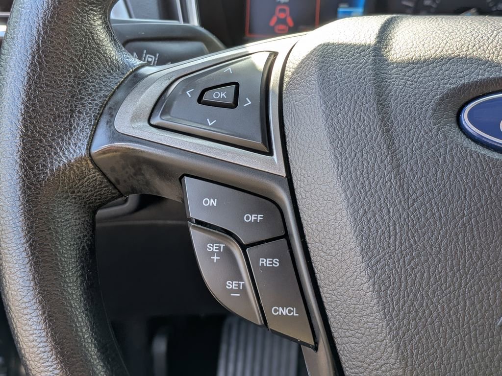 Used 2020 Ford Fusion SE image 19