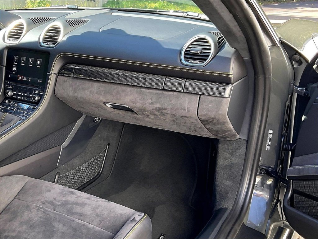 Certified 2021 Porsche 718 Cayman GT4 RWD image 19