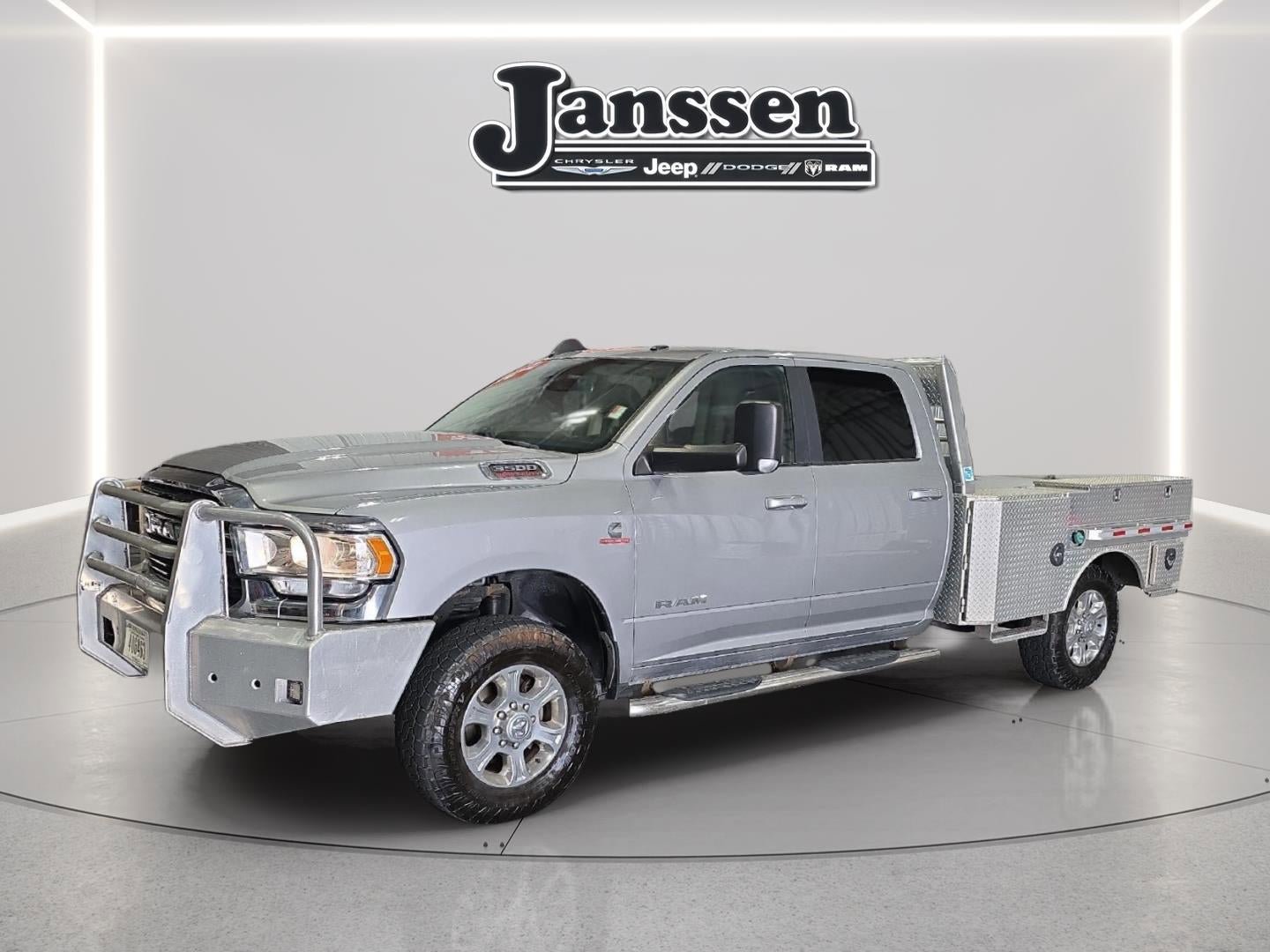 Used 2020 RAM 3500 Big Horn w/ Level 2 Equipment Group AWD/4WD image 1