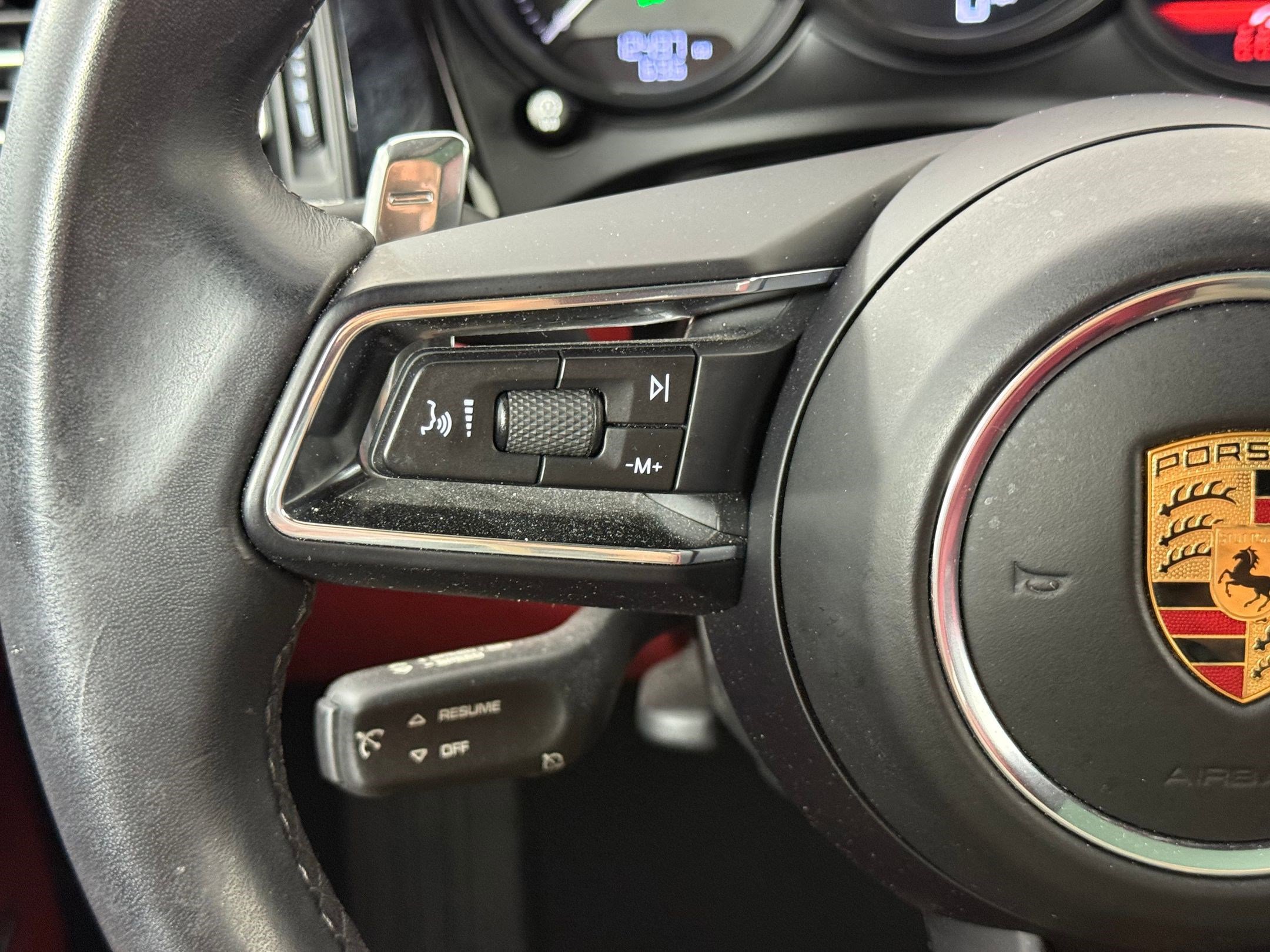 Used 2022 Porsche Macan S image 20