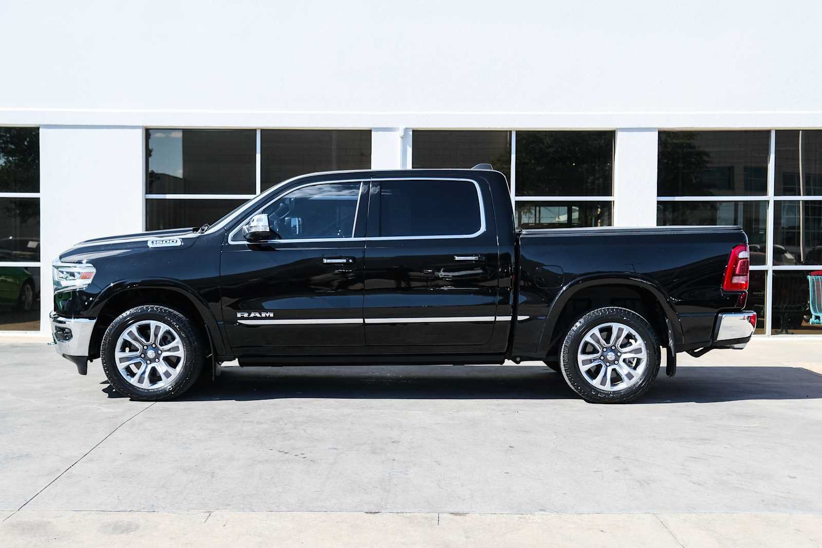 Used 2022 RAM 1500 Limited AWD/4WD image 20