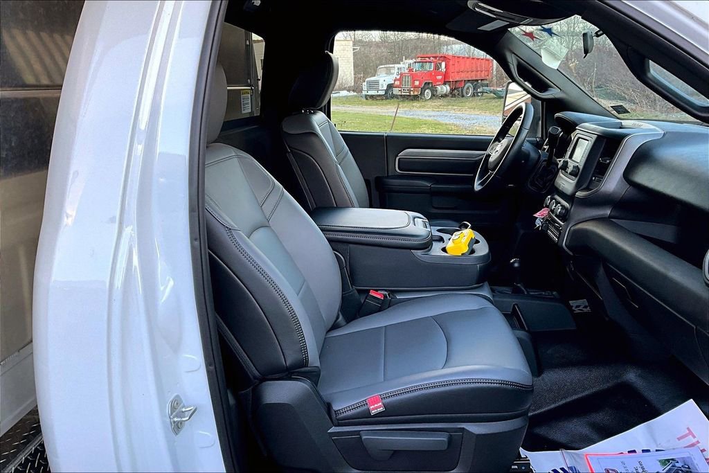 New 2023 RAM 3500 Tradesman image 8