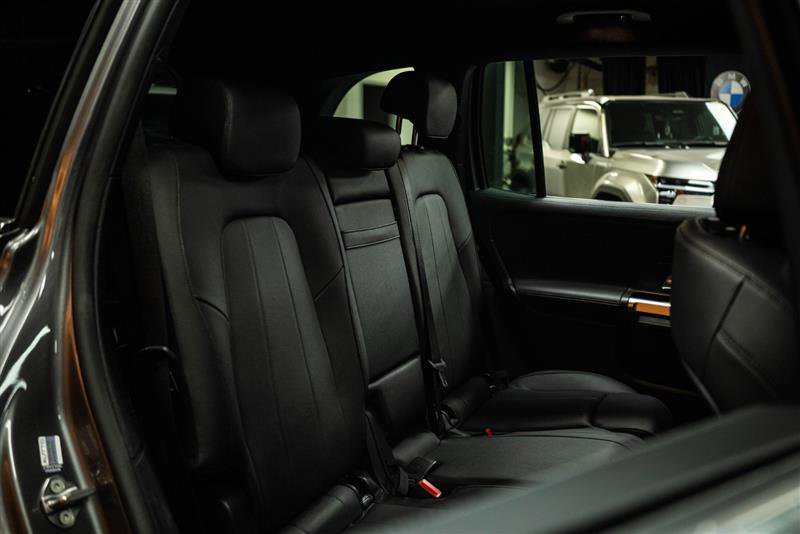 Used 2022 Mercedes-Benz GLB 250 w/ Premium Package Lite image 12
