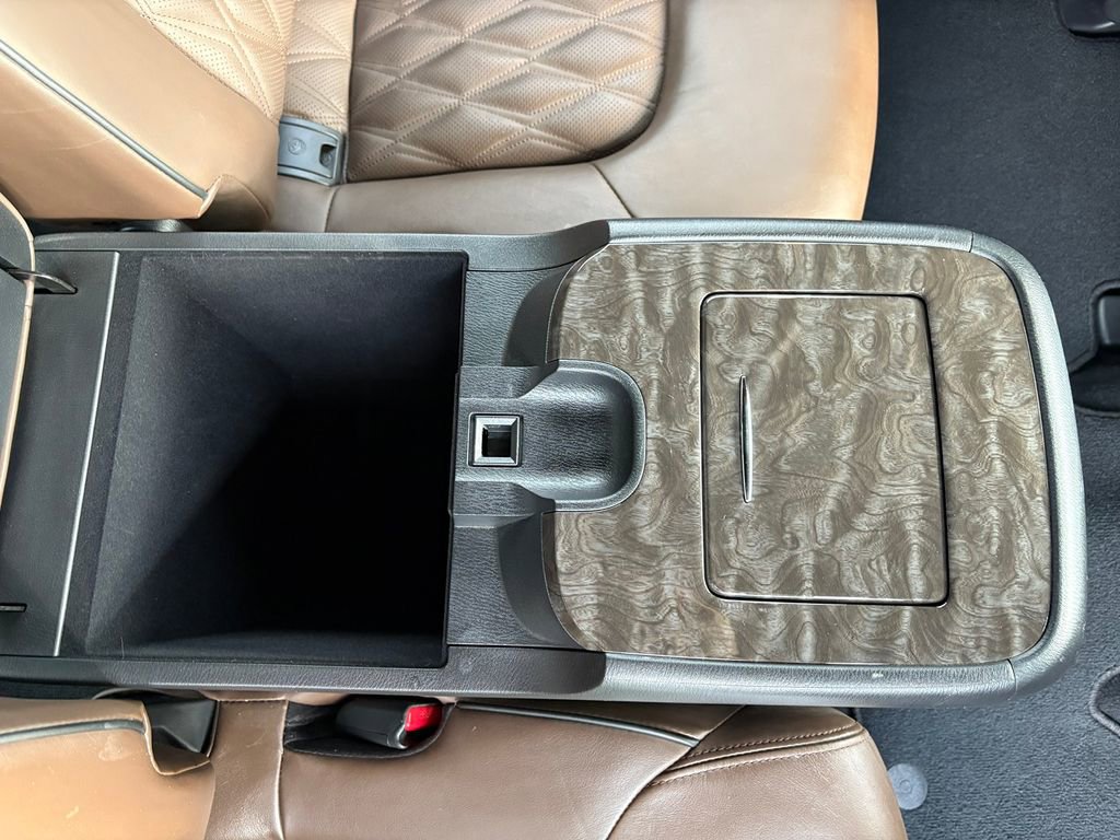 Certified 2024 Nissan Armada Platinum w/ Captain's Chairs Package image 31
