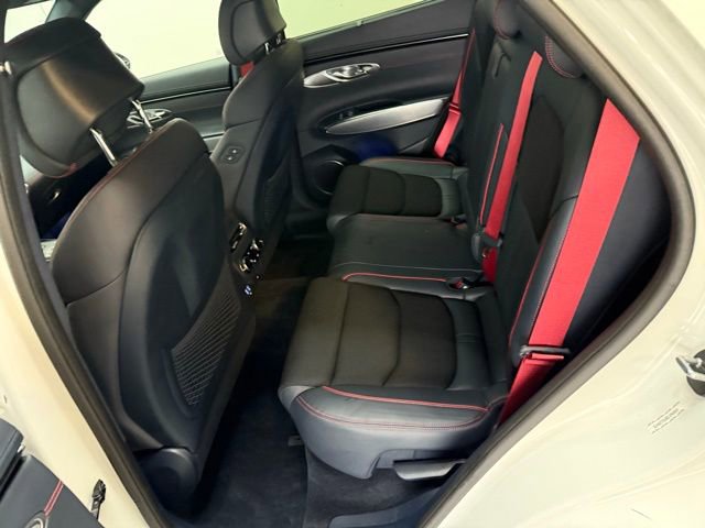 Used 2023 Genesis GV70 2.5T w/ Sport Prestige Package image 33