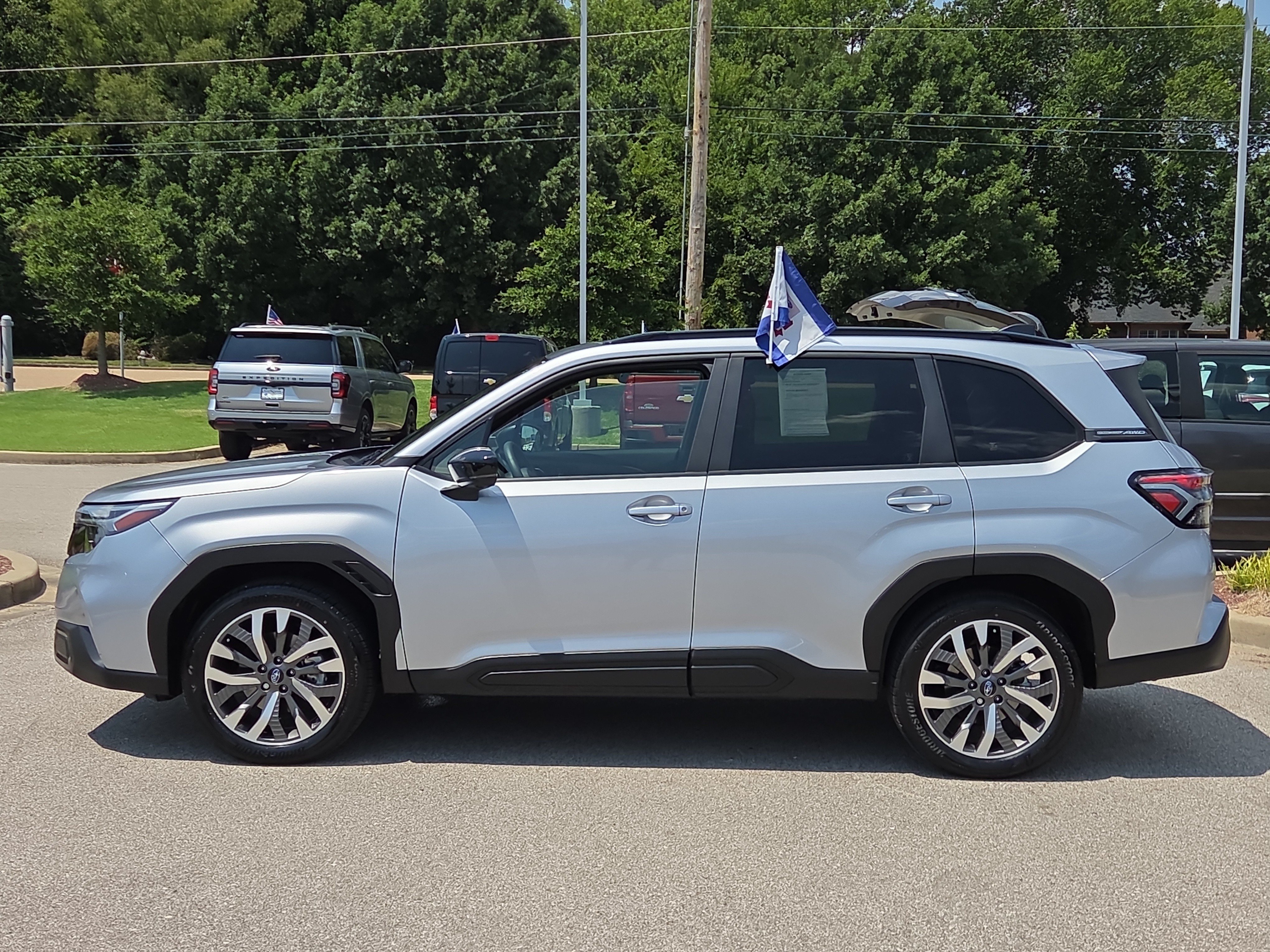 Certified 2025 Subaru Forester Touring AWD/4WD image 6