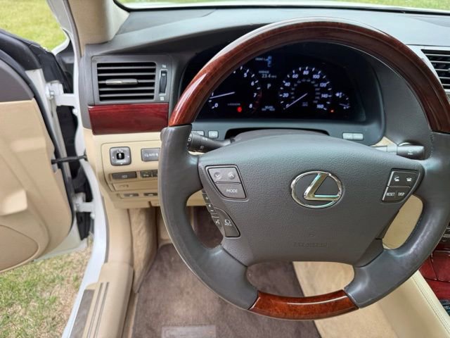 Used 2007 Lexus LS 460 image 21