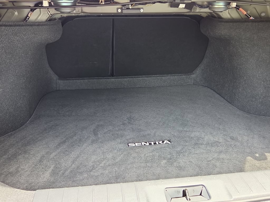 Used 2025 Nissan Sentra SV FWD image 16