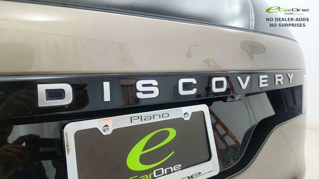 Used 2024 Land Rover Discovery Metropolitan Edition AWD/4WD image 28