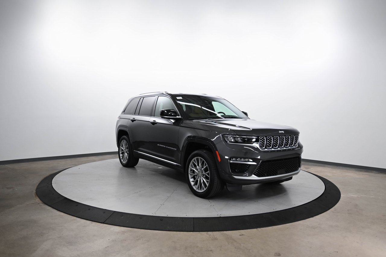 Certified 2022 Jeep Grand Cherokee Summit w/ Luxury Tech Group V