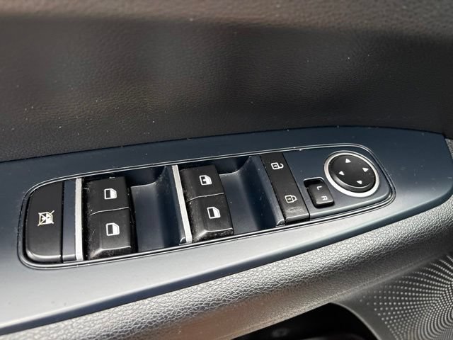Used 2021 Kia Forte LXS FWD image 12