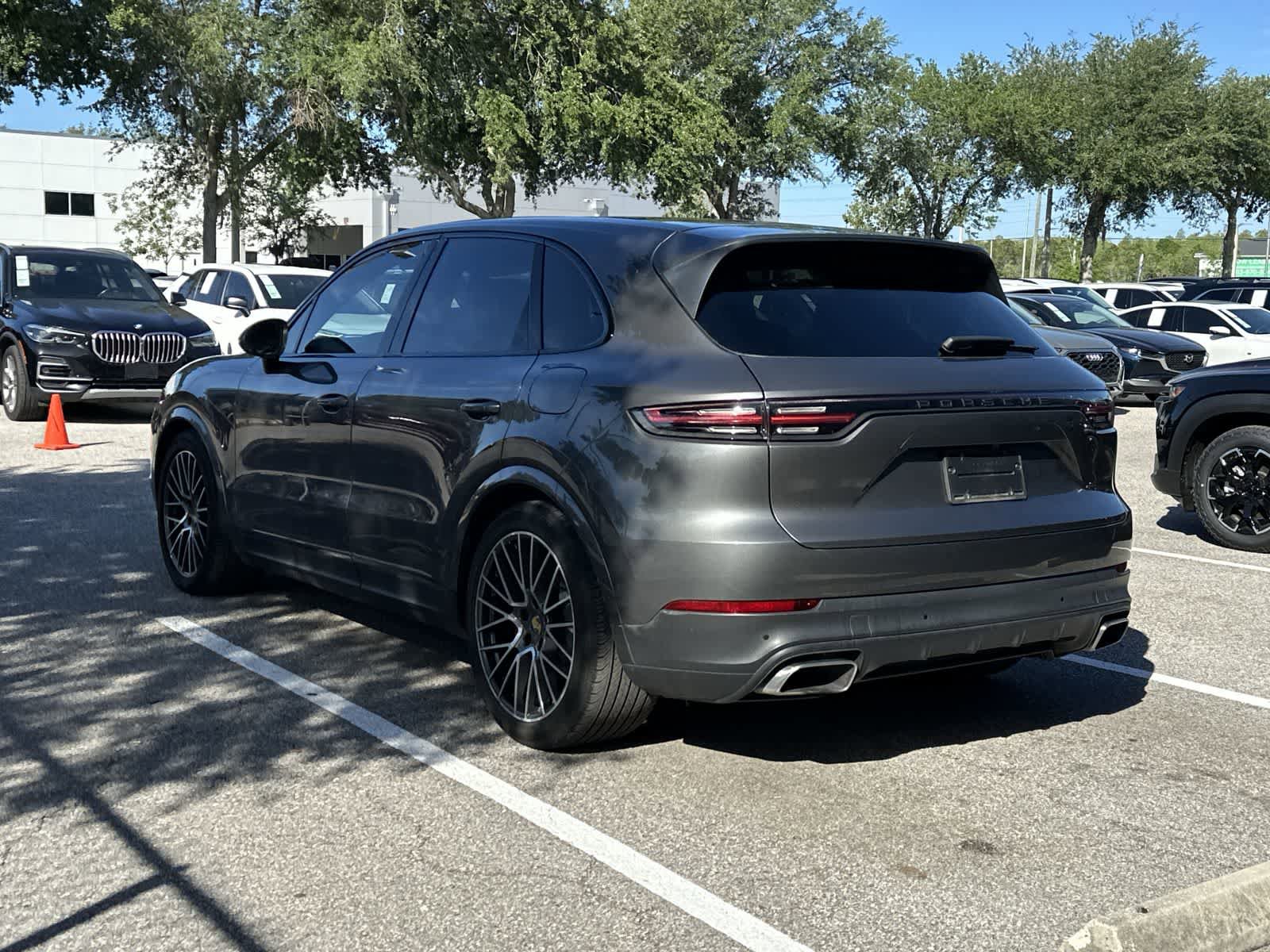 Used 2019 Porsche Cayenne E-Hybrid AWD/4WD image 5