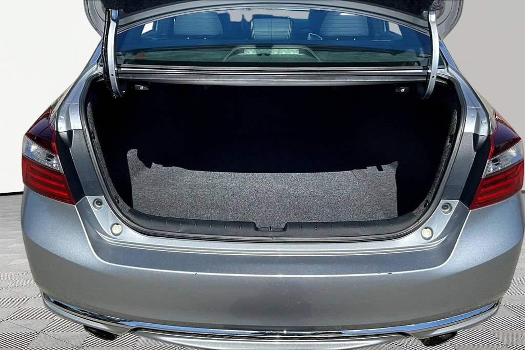 Used 2016 Honda Accord Sport image 25
