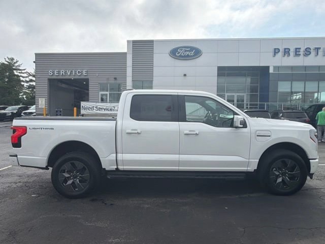 Used 2022 Ford F150 Lightning Lariat w/ Equipment Group 511A High AWD/4WD image 9