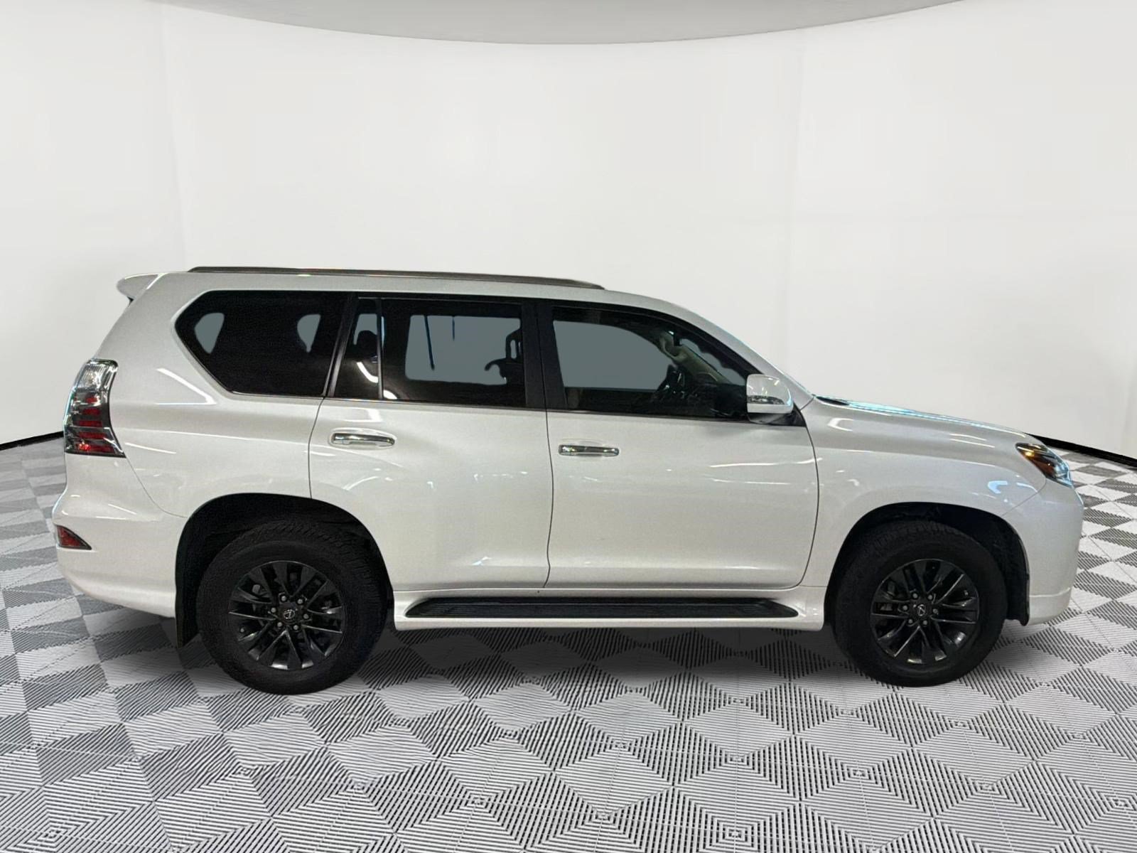 Used 2020 Lexus GX 460 Premium w/ Premium Package AWD/4WD image 8