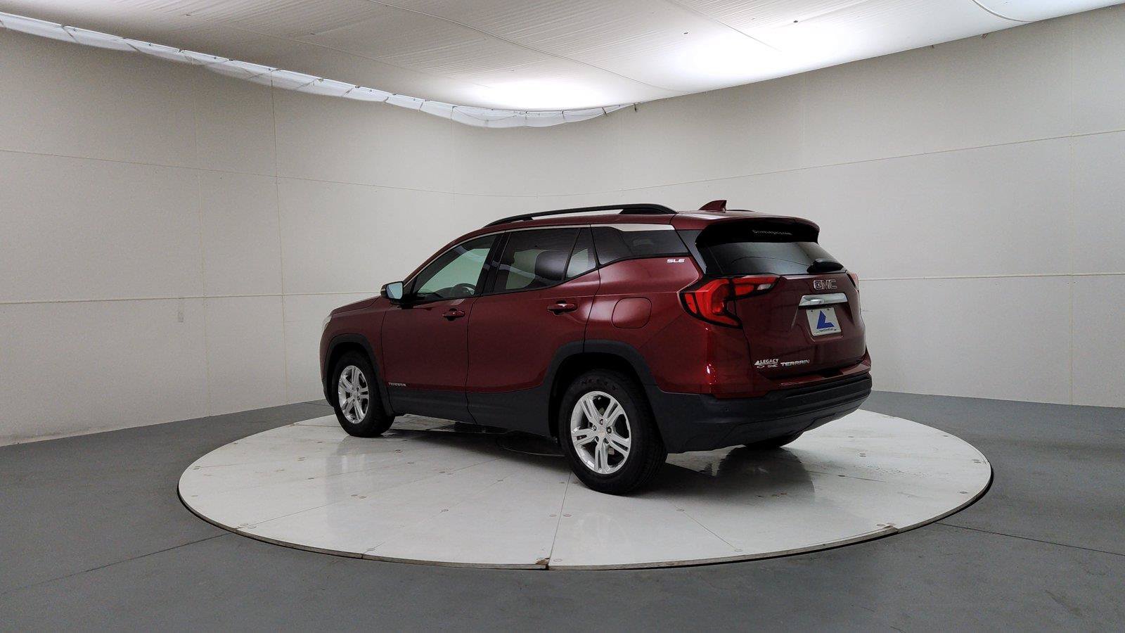 Used 2020 GMC Terrain SLE w/ Driver Convenience Package FWD image 5