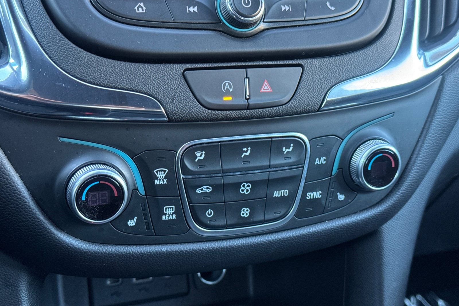 Used 2024 Chevrolet Equinox LT image 31