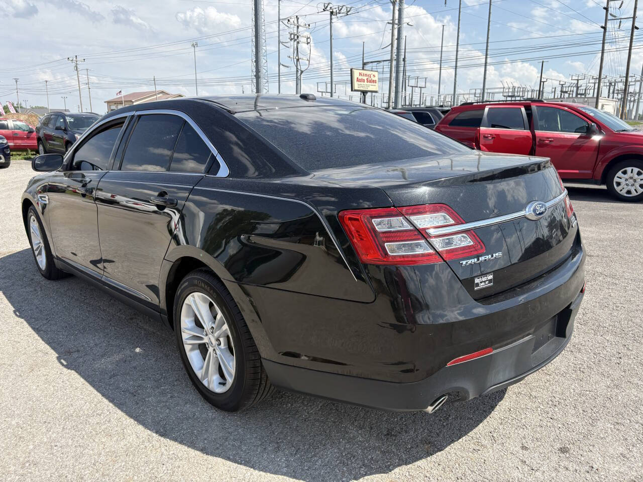 Used 2014 Ford Taurus SEL w/ Equipment Group 201A FWD image 11