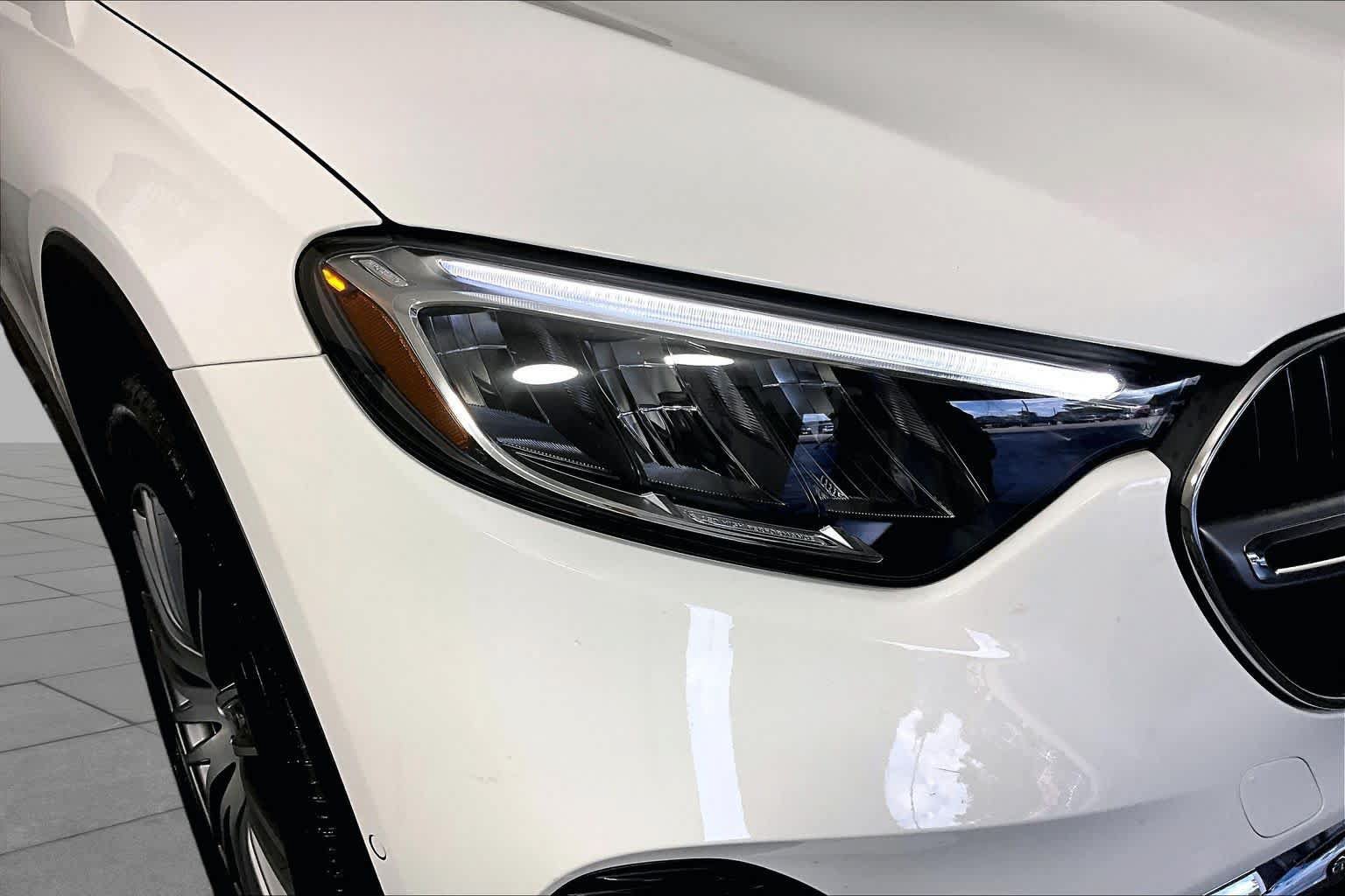 Used 2026 Mercedes-Benz GLC 300 image 23