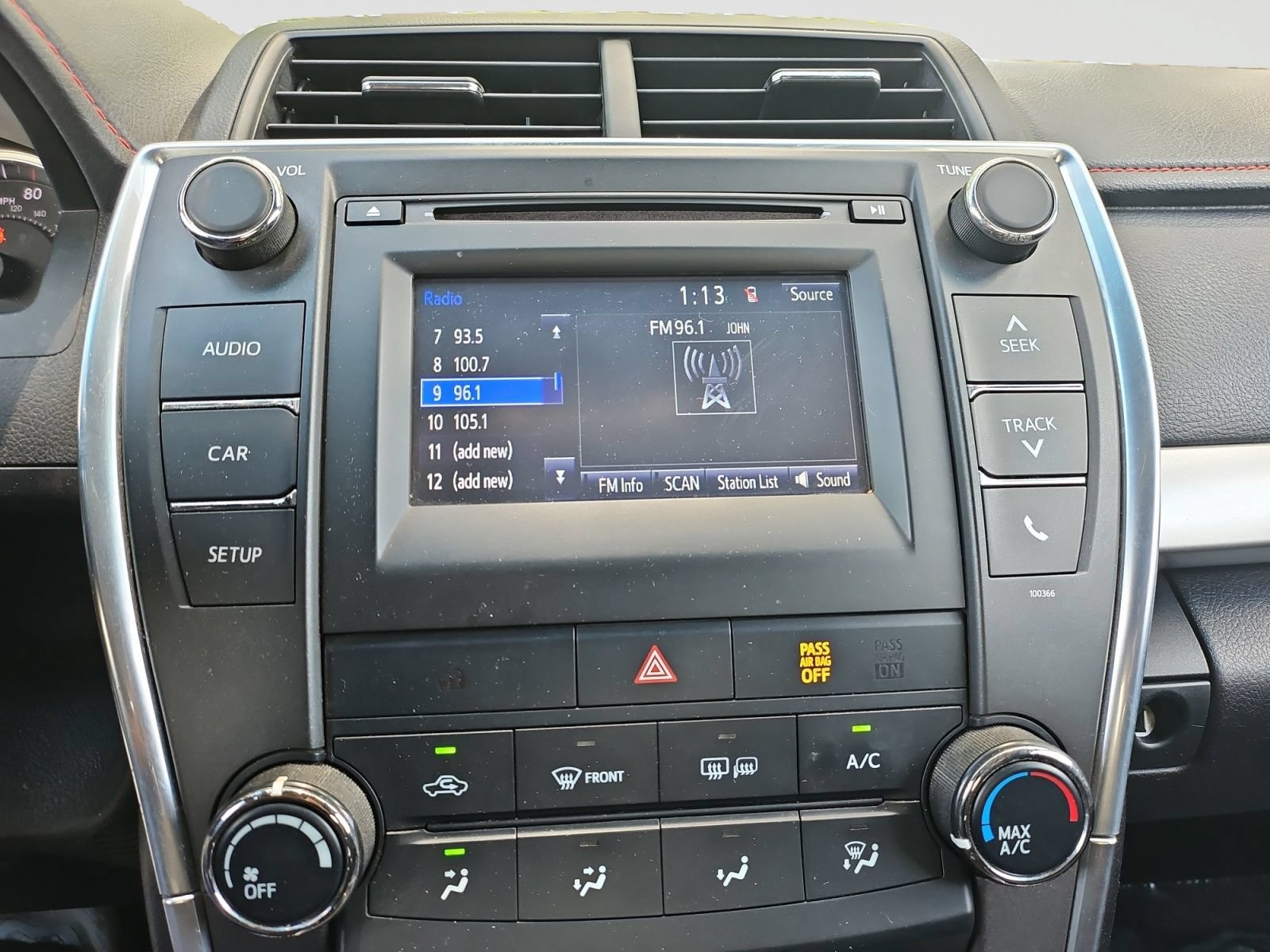 Used 2015 Toyota Camry SE FWD image 24