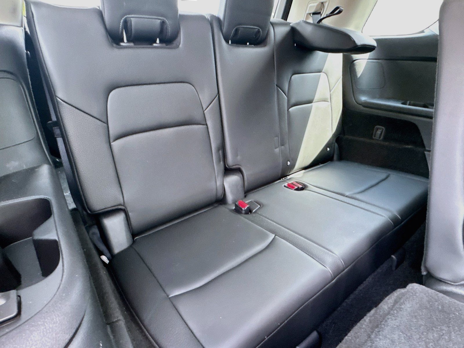 Used 2025 Nissan Pathfinder SL FWD image 26