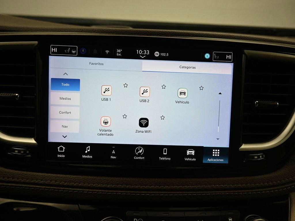 Used 2021 Chrysler Pacifica Touring-L image 22