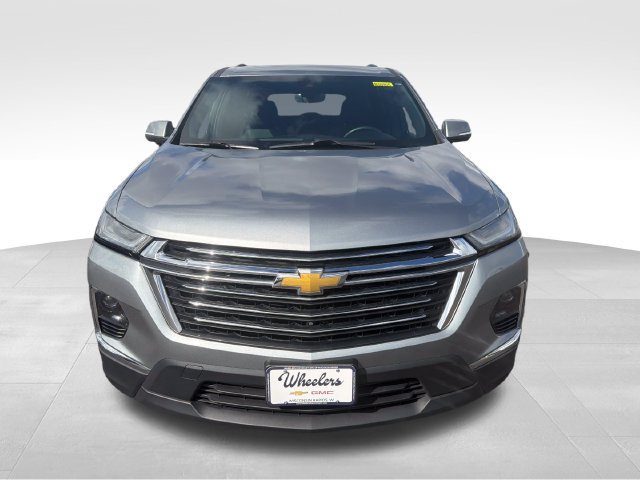 Used 2023 Chevrolet Traverse LT w/ Rear Camera Mirror Package AWD/4WD image 9