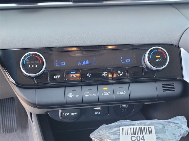 New 2025 Hyundai Elantra Blue image 18