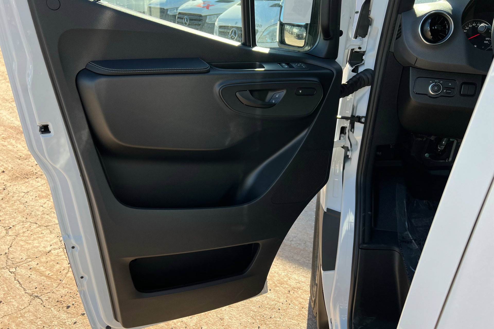 New 2026 Mercedes-Benz Sprinter 2500 image 10