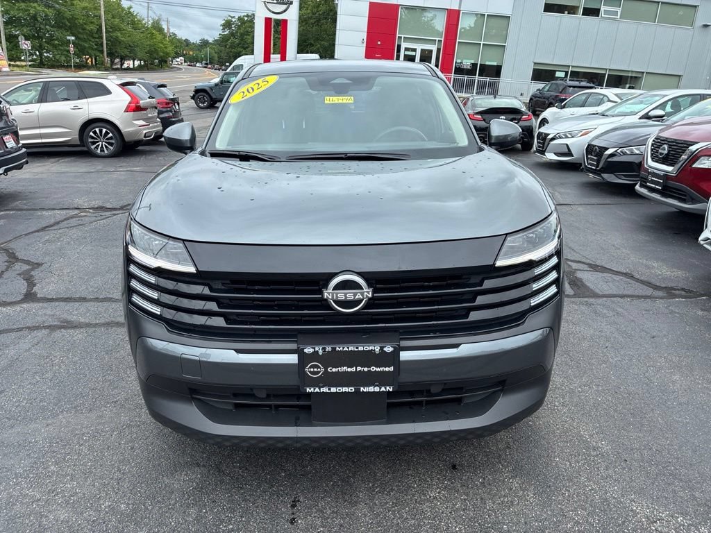 Certified 2025 Nissan Kicks SV AWD/4WD image 2
