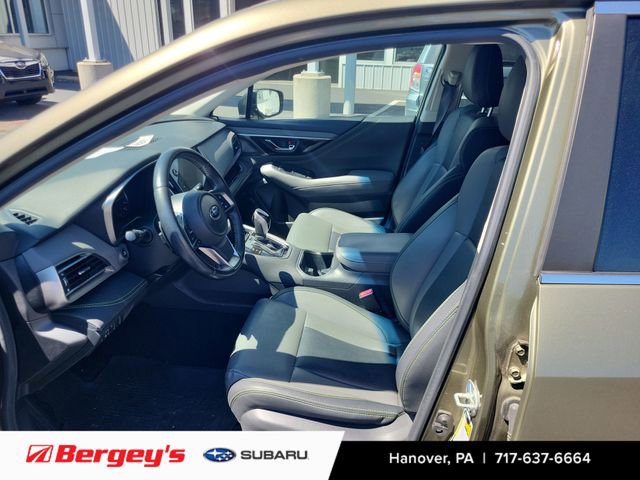 Used 2020 Subaru Outback Onyx Edition XT w/ Popular Package #2 AWD/4WD image 8
