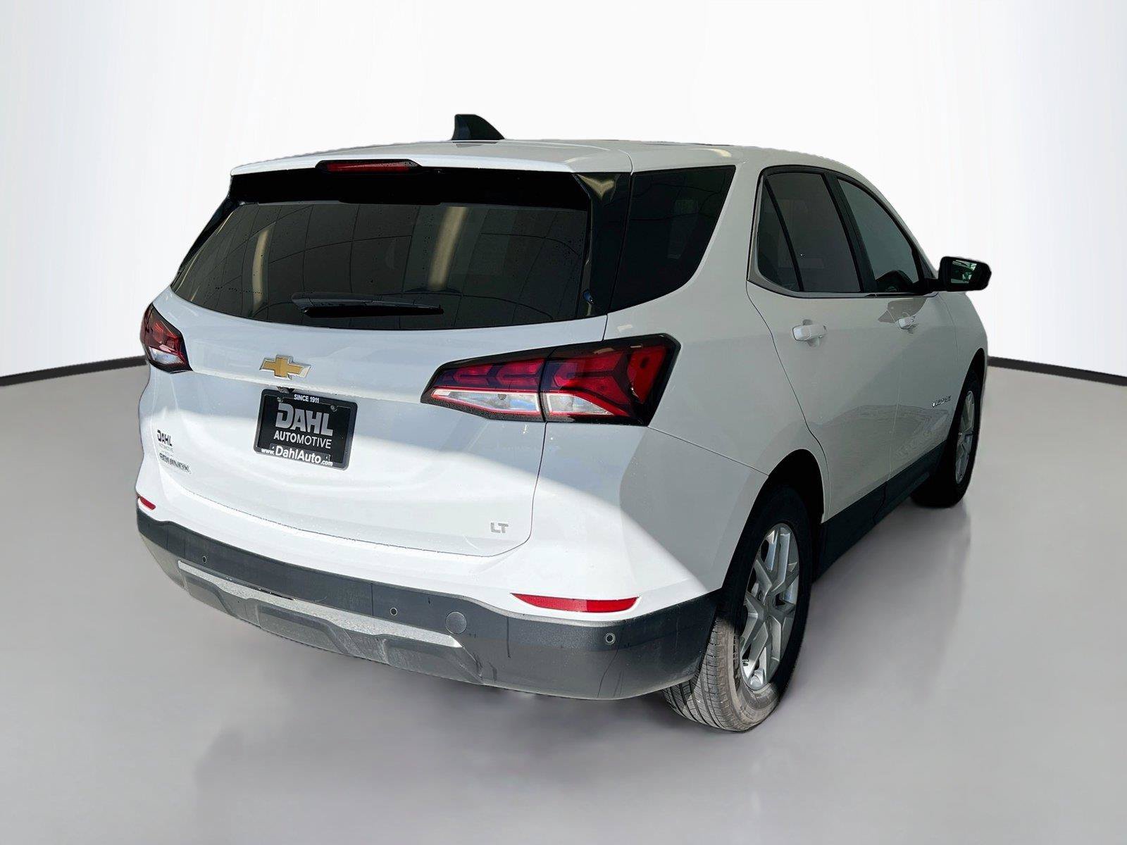 Used 2024 Chevrolet Equinox LT w/ LPO, Floor Liner Package FWD image 13