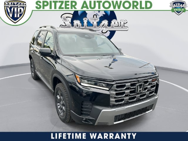 New 2026 Honda Pilot TrailSport image 1