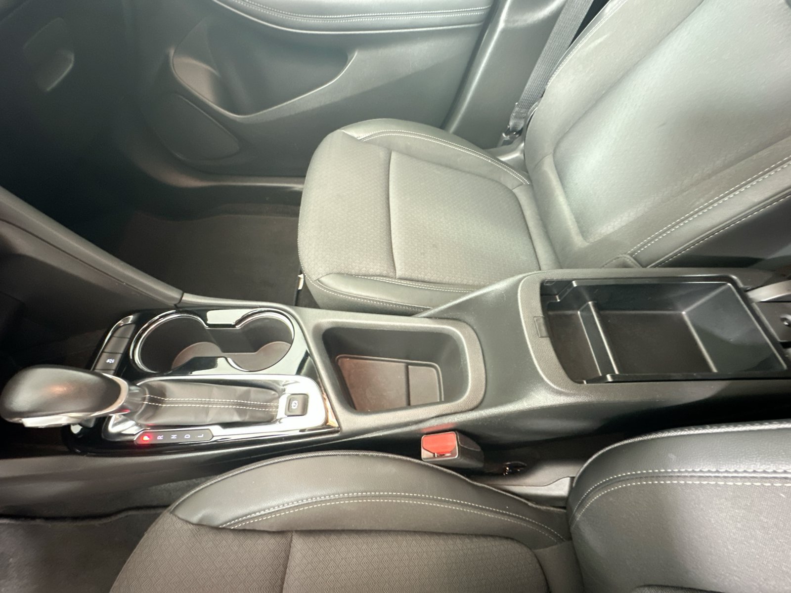 Used 2023 Buick Encore GX Select AWD/4WD image 29