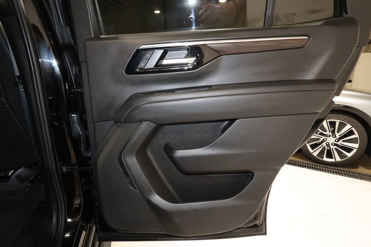 Certified 2025 Chevrolet Tahoe LT image 20