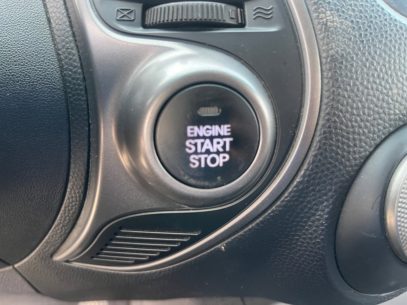 Used 2014 Hyundai Tucson Limited w/ Technology Package 02 image 29